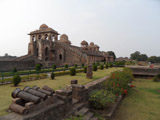 Jahal Mahal, Mandu